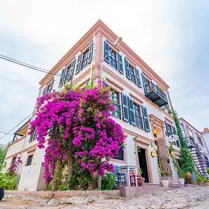 https://siyah-lale-hotel.aegeanhotels.net